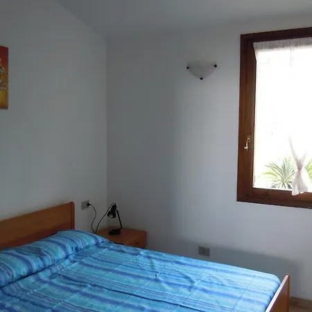 Casa Vacanza Porto Corallo ヴィッラプッツ