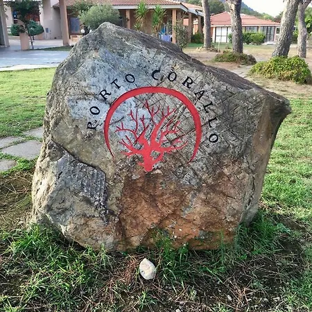 Casa Vacanza Porto Corallo 펜션 빌라푸주